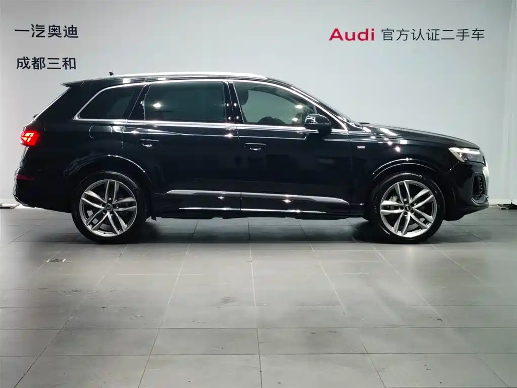 Audi Q7 — фото 3