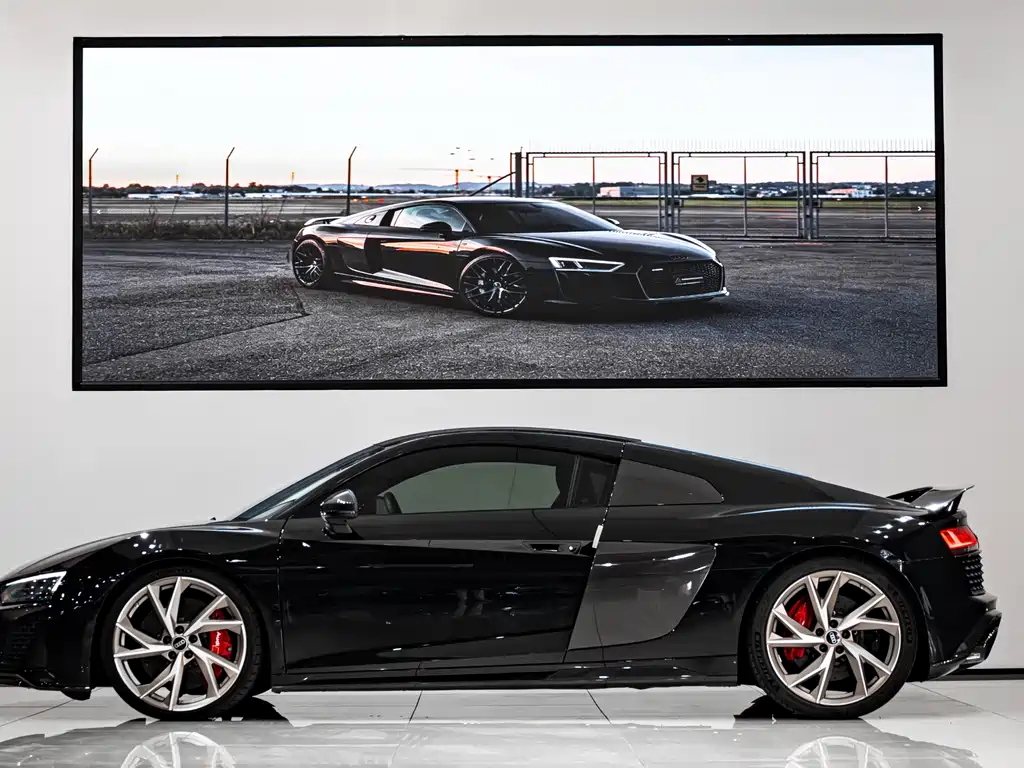 Audi R8 — фото 4