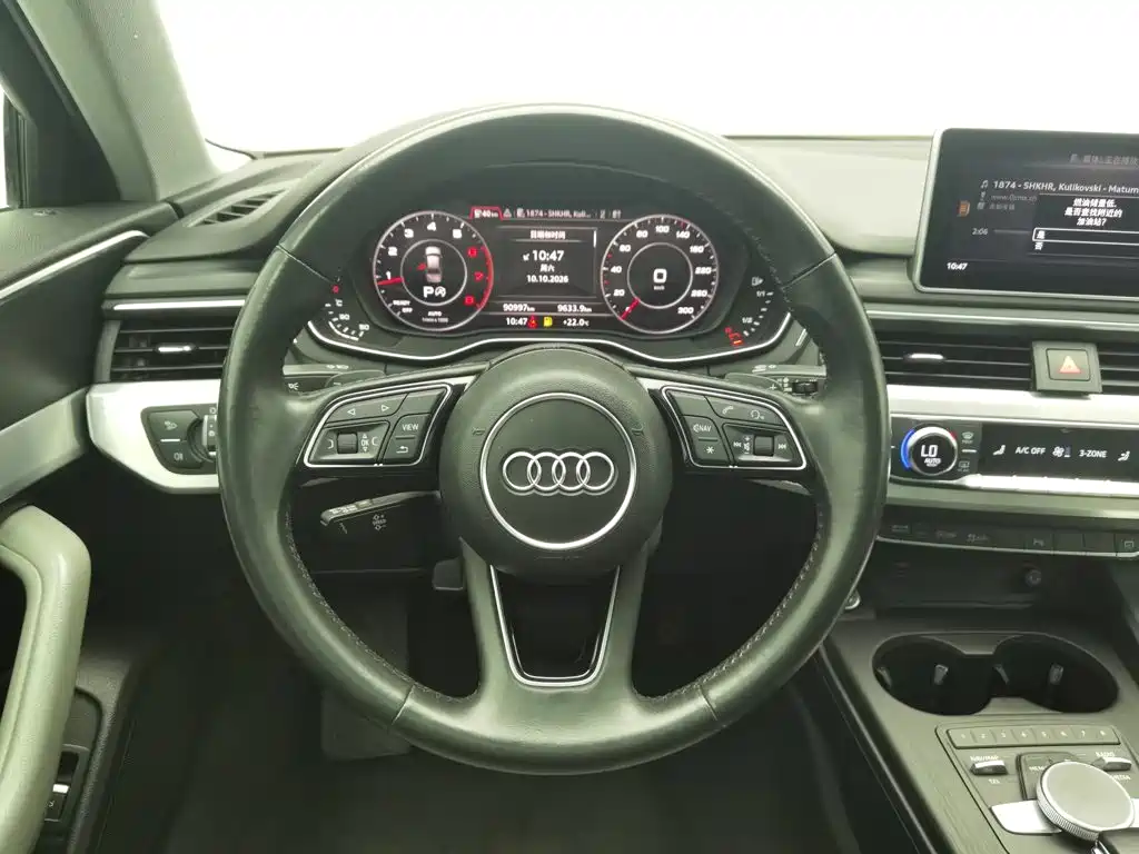 Audi A4L — фото 11