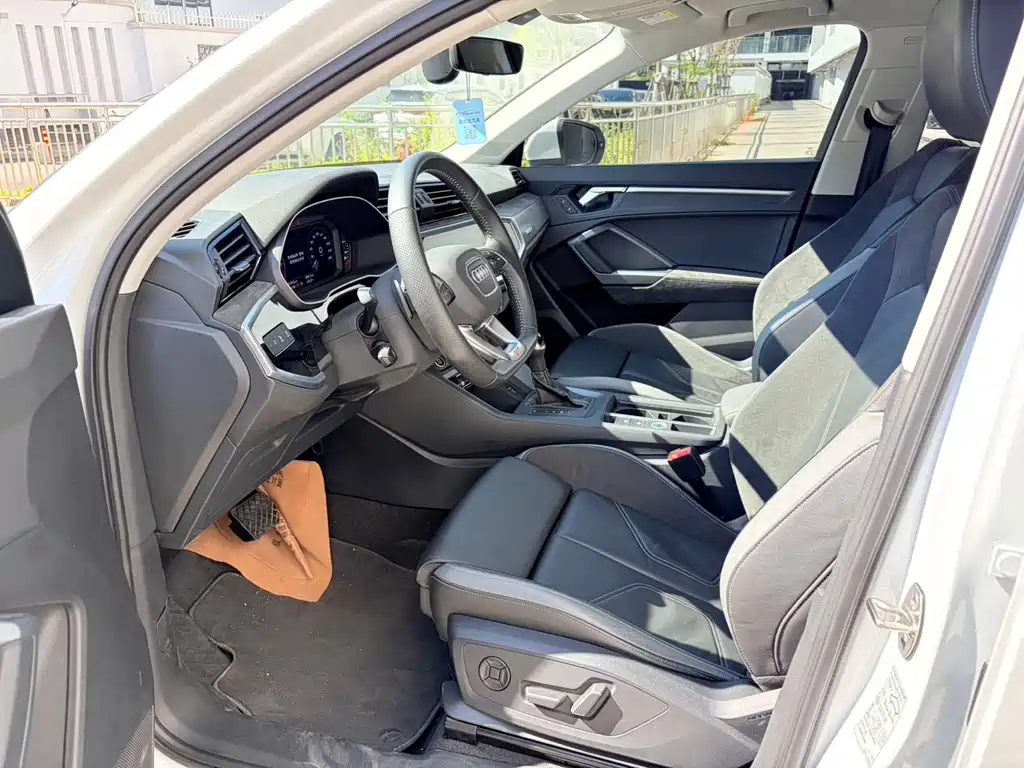 Audi Q3 Sportback — фото 7