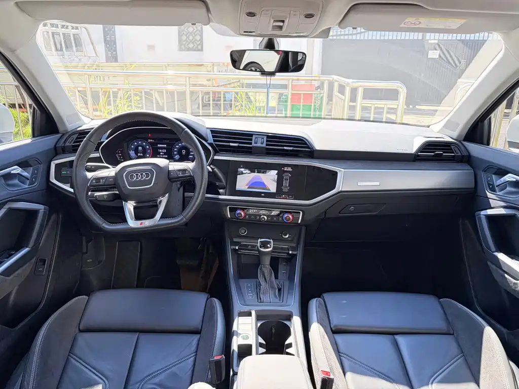 Audi Q3 Sportback — фото 9
