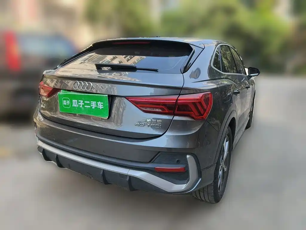 Audi Q3 Sportback — фото 4