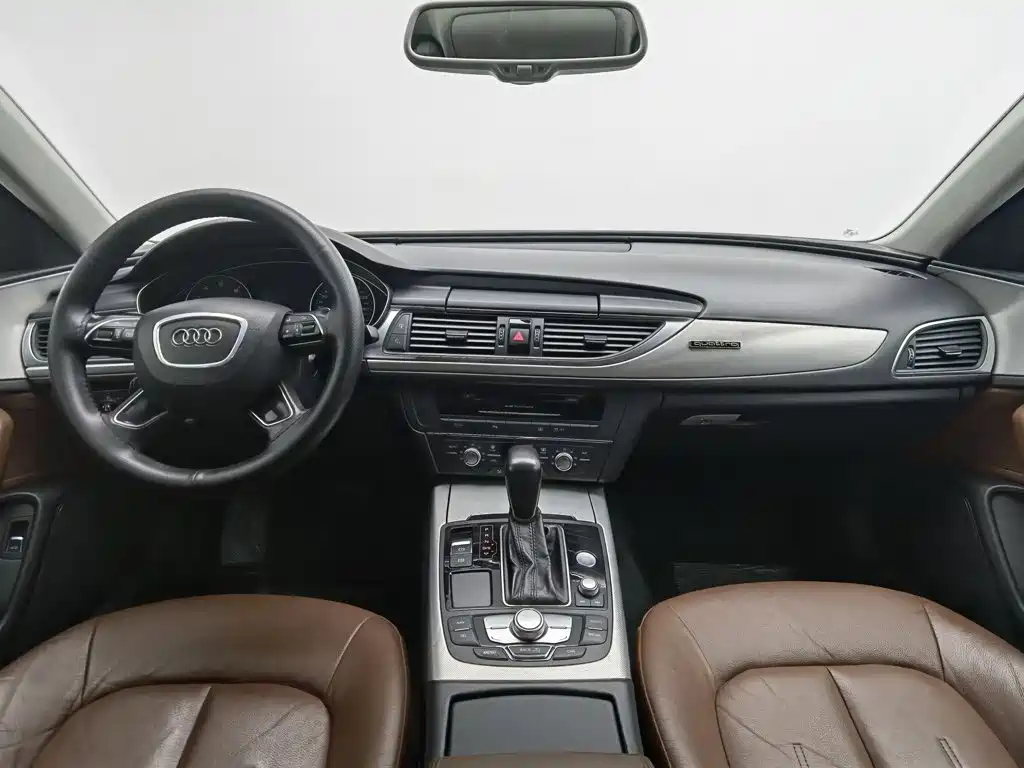 Audi A6L — фото 5