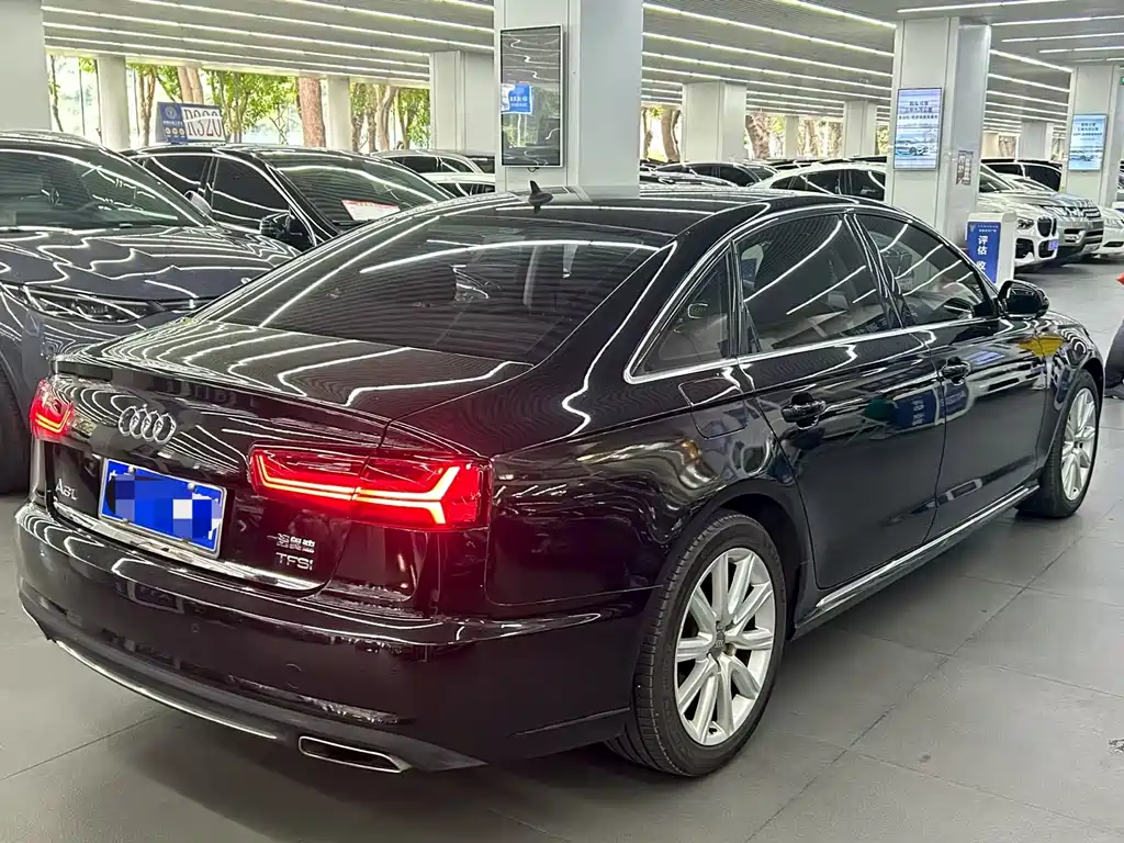 Audi A6L — фото 8