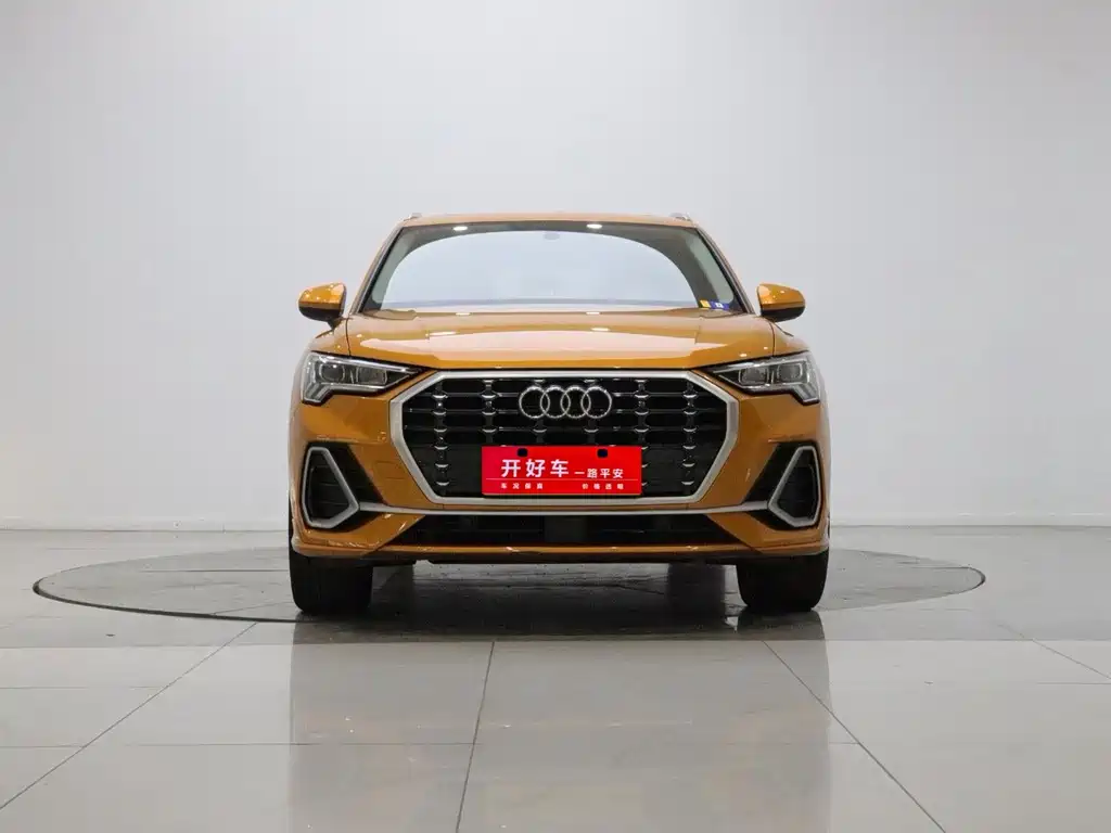 Audi Q3 — фото 2