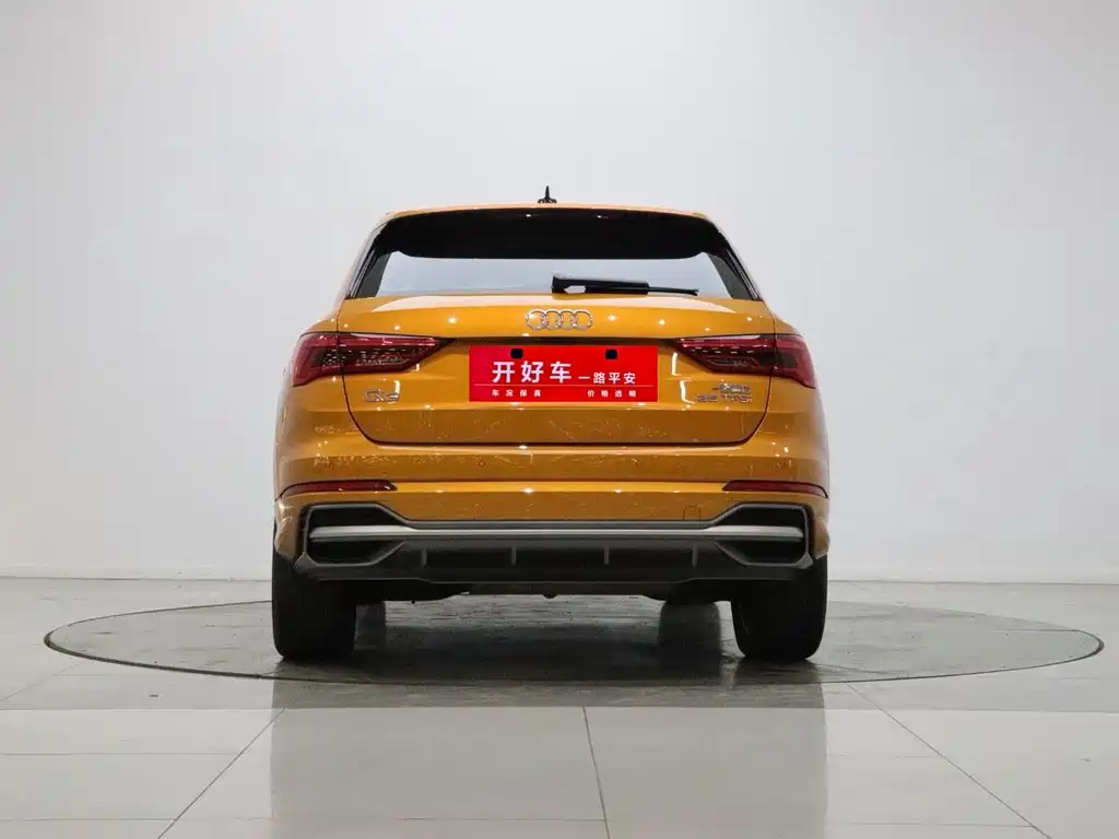 Audi Q3 — фото 6