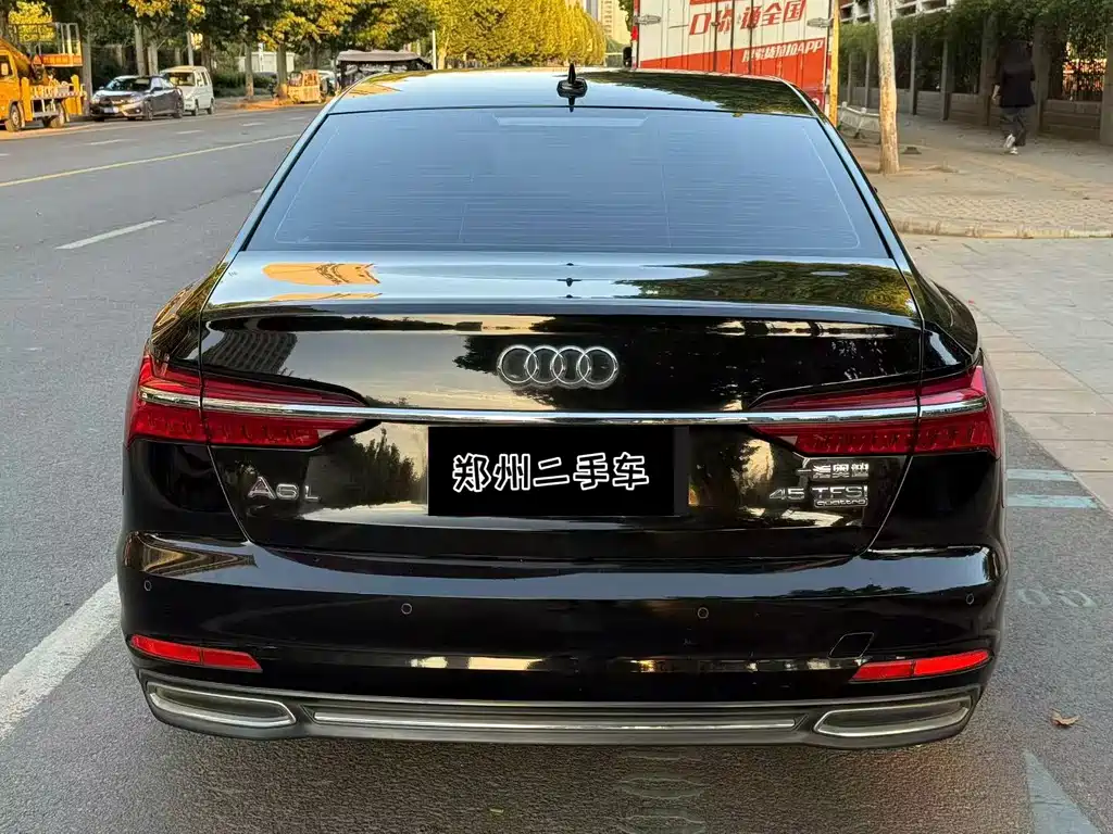 Audi A6L — фото 8