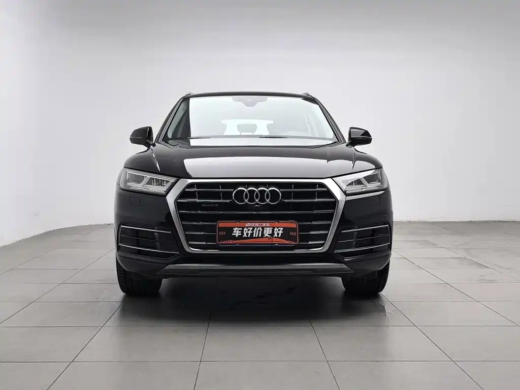 Audi Q5L — фото 3