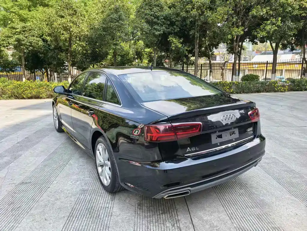 Audi A6L — фото 7