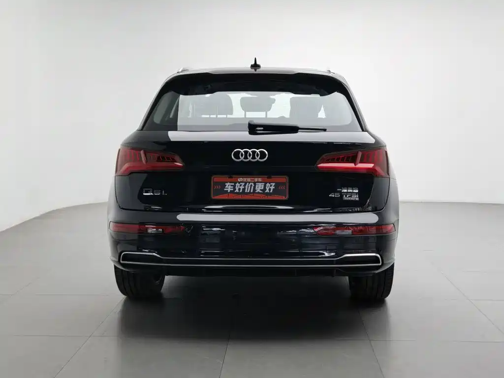 Audi Q5L — фото 4