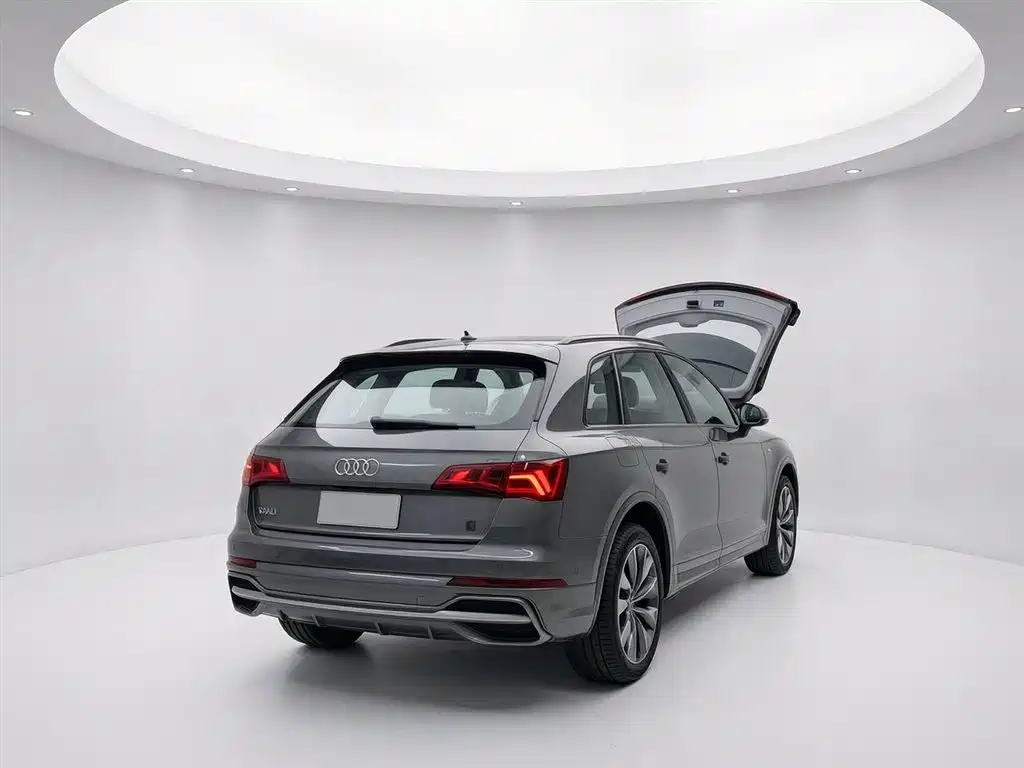 Audi Q3 — фото 10