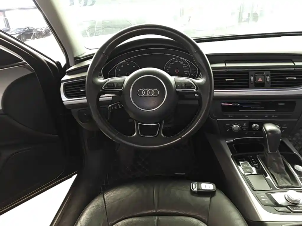 Audi A6 (Import) — фото 11