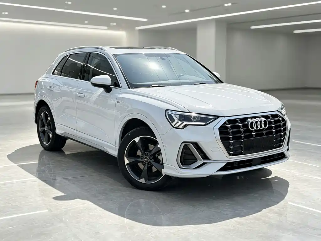 Audi Q3 — фото 3