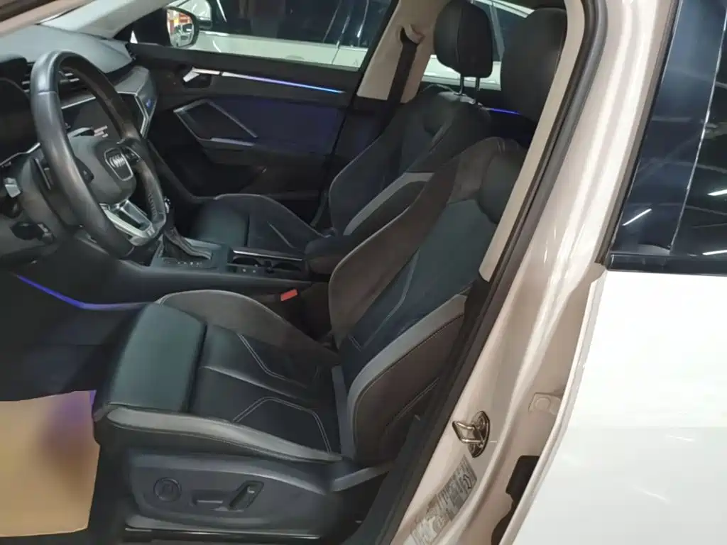 Audi Q3 Sportback — фото 15