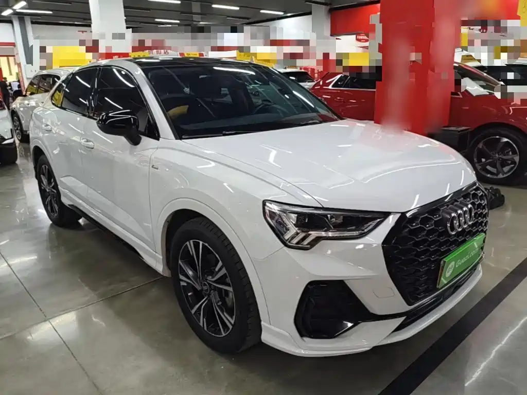 Audi Q3 Sportback — фото 4