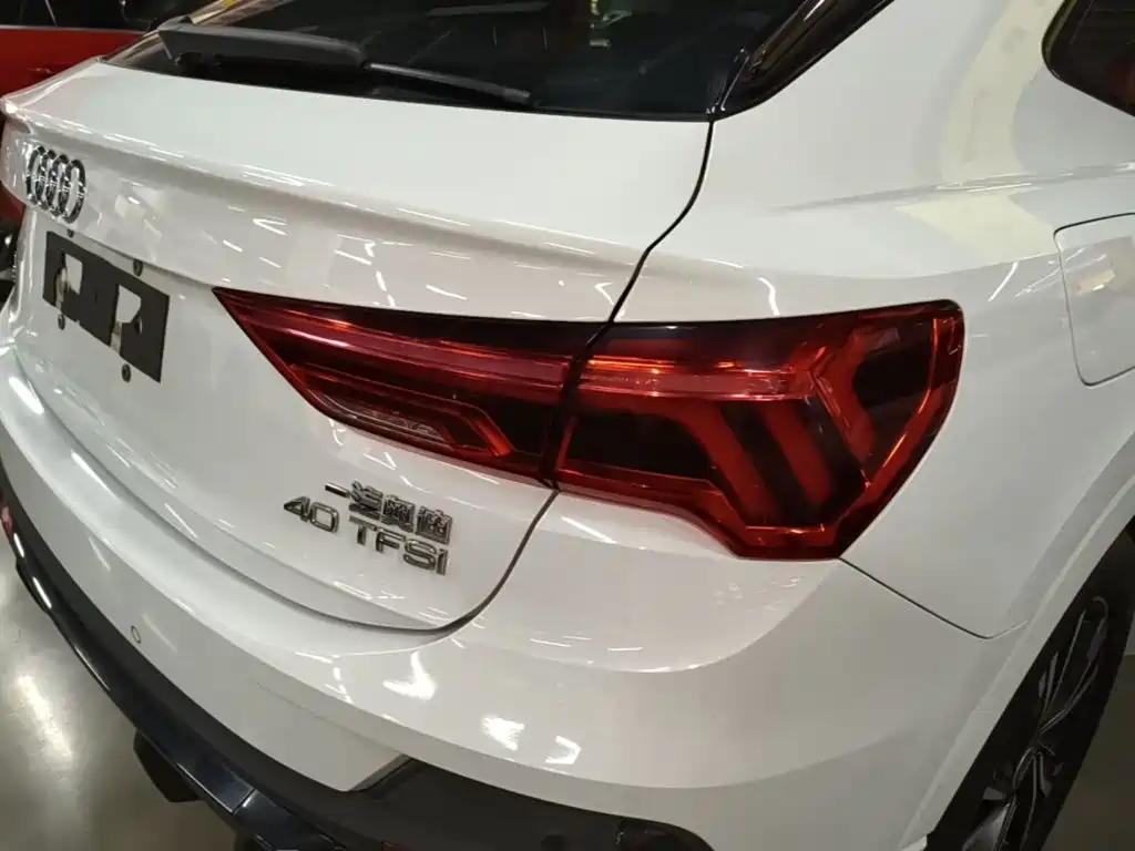 Audi Q3 Sportback — фото 8