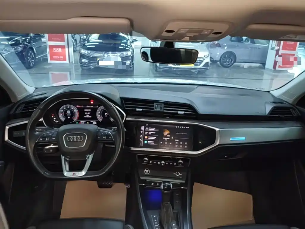 Audi Q3 Sportback — фото 10