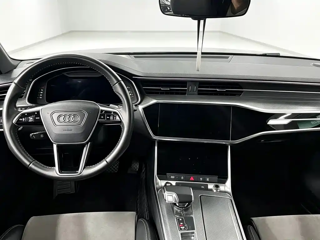 Audi A6L — фото 5