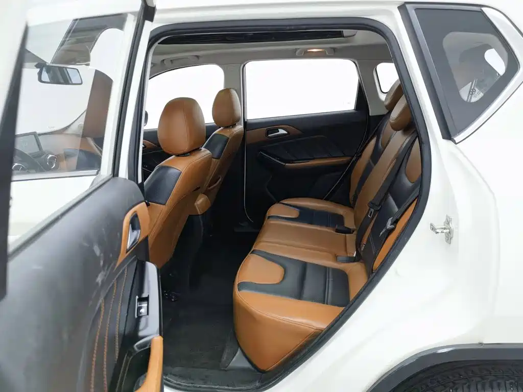 BAIC Senova X35 — фото 15