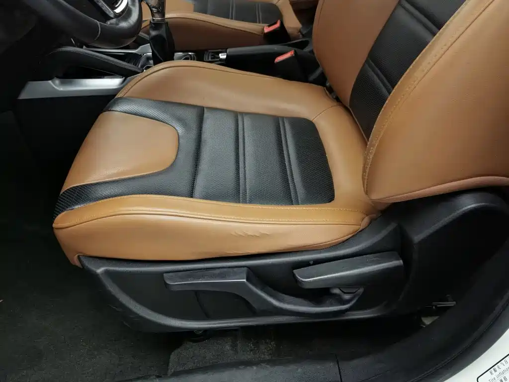 BAIC Senova X35 — фото 20