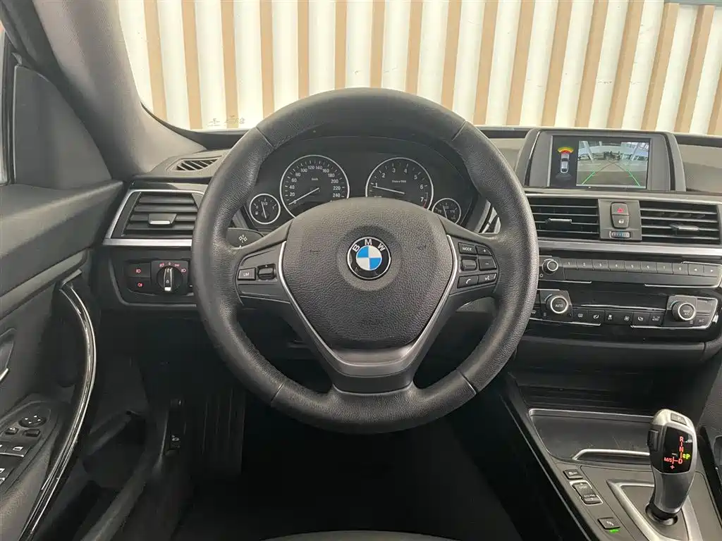 BMW 3 Series GT — фото 11