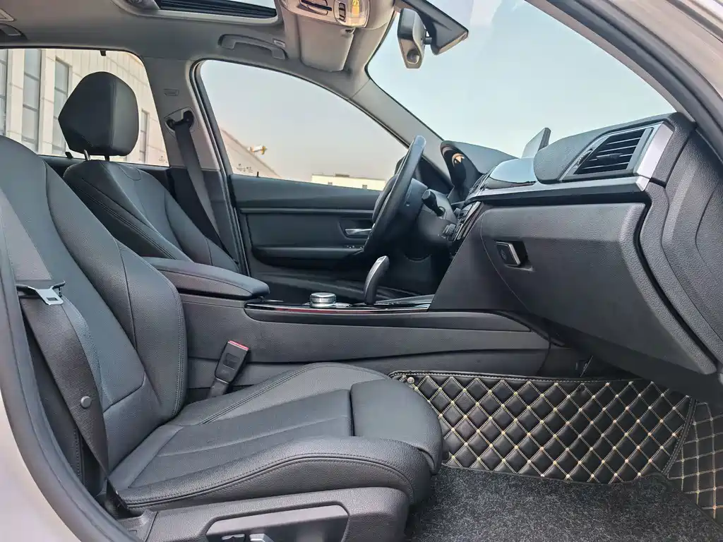 BMW 3 Series — фото 15