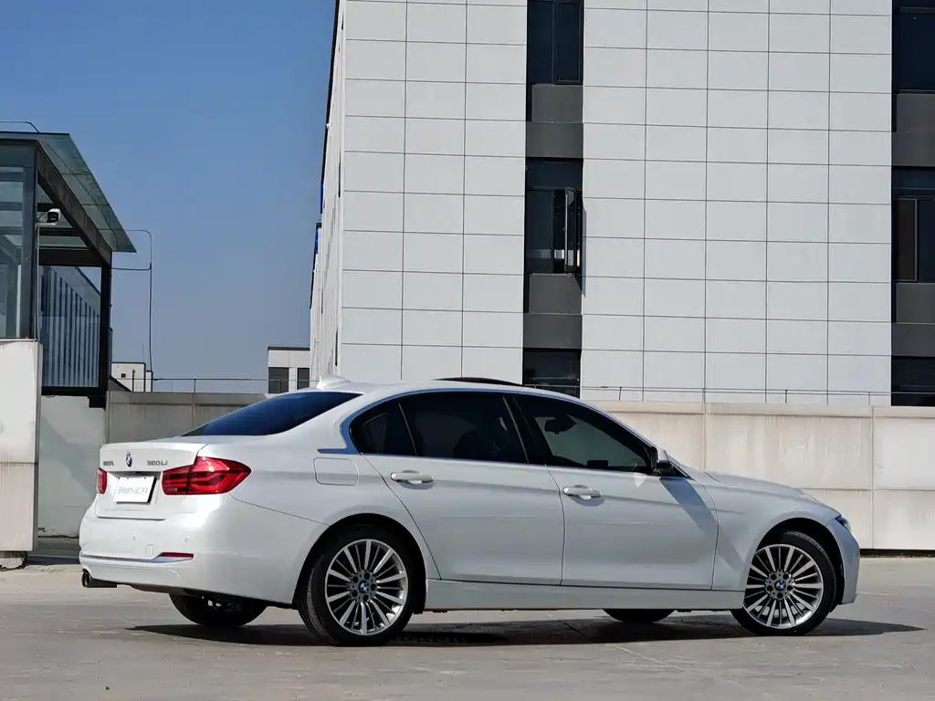 BMW 3 Series — фото 4