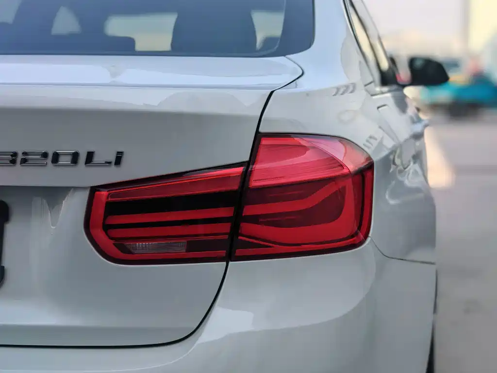 BMW 3 Series — фото 10