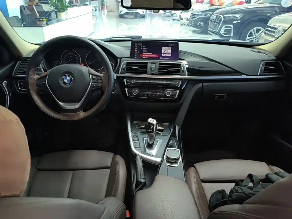 BMW 3 Series — фото 10