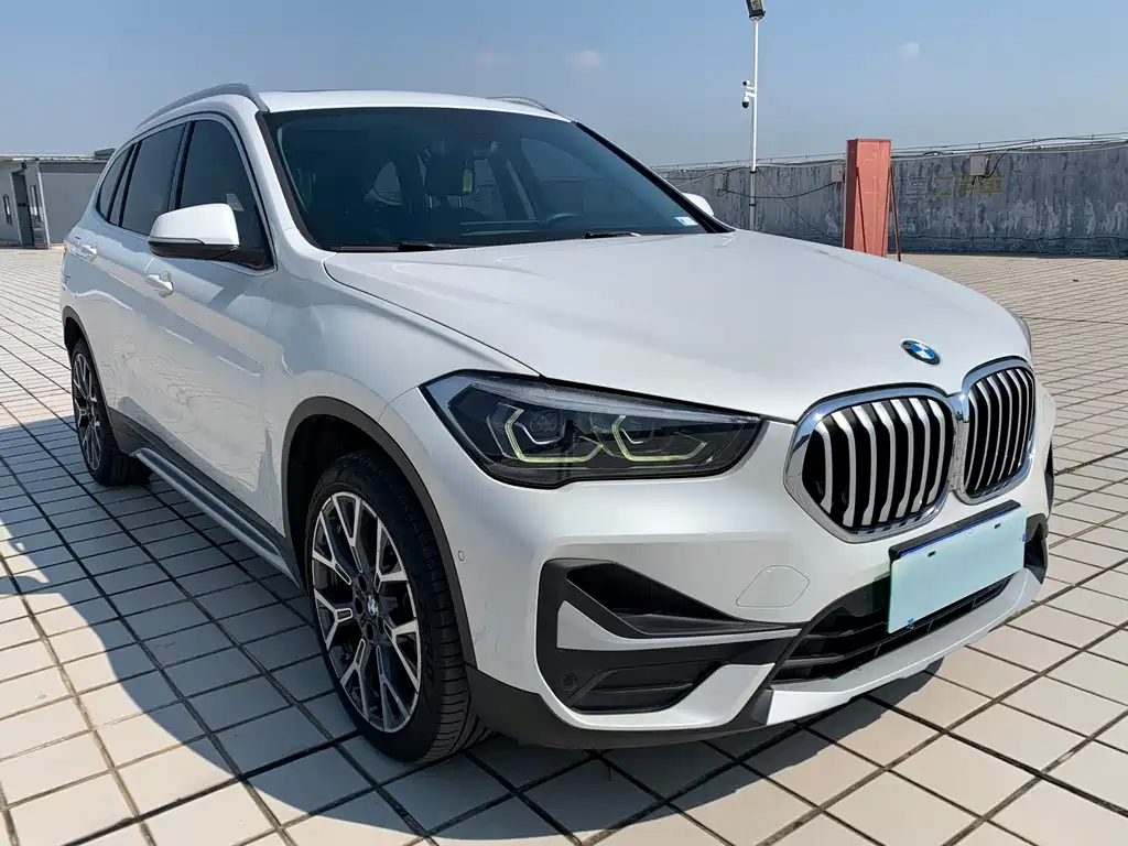 BMW X1 — фото 3
