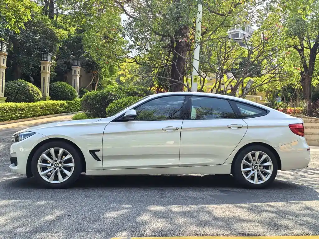 BMW 3 Series GT — фото 4