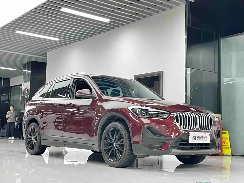 BMW X1 — фото 3
