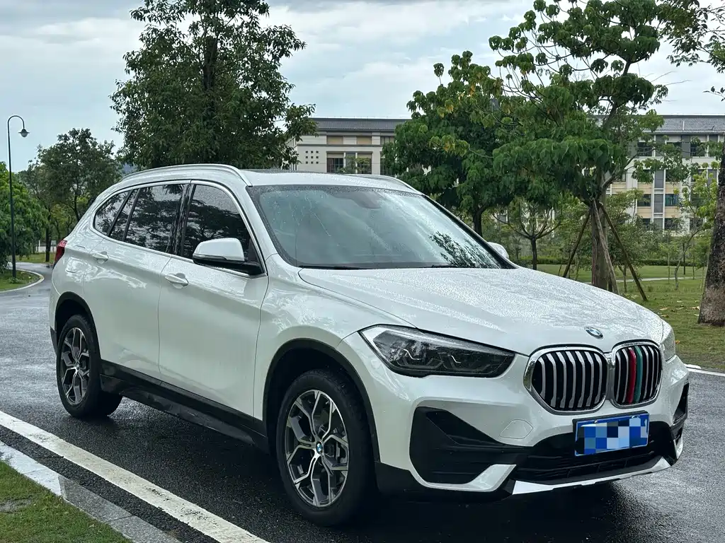 BMW X1 — фото 3