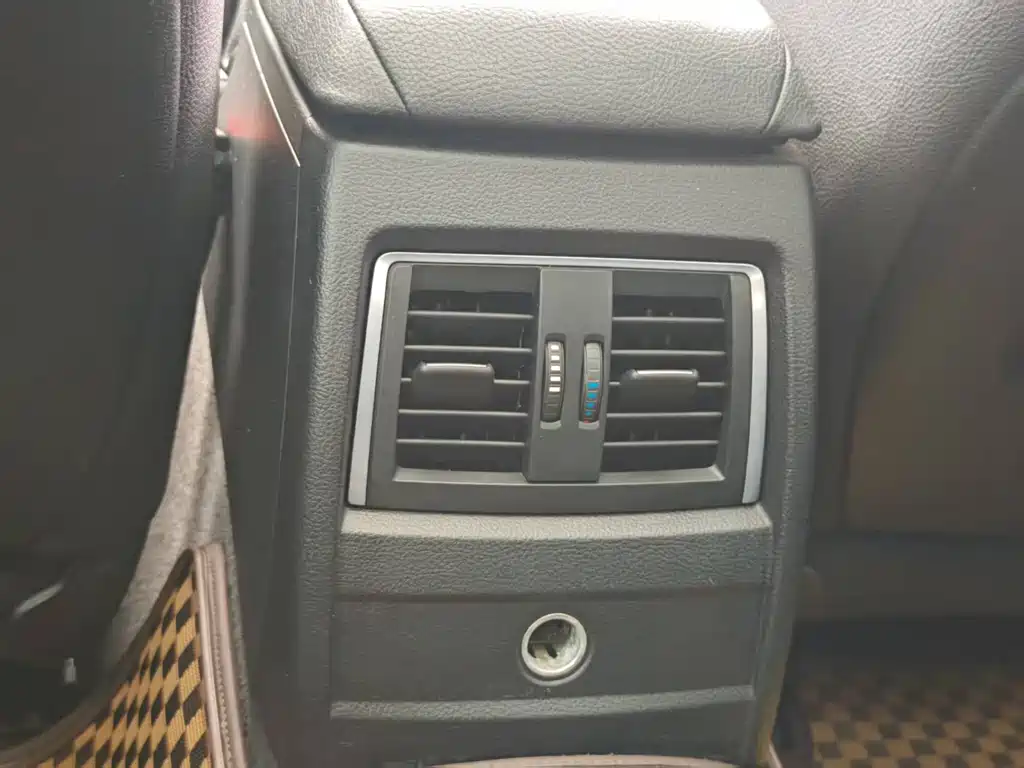 BMW 3 Series GT — фото 17