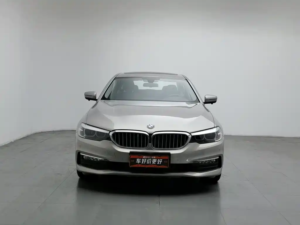 BMW 5 Series — фото 3
