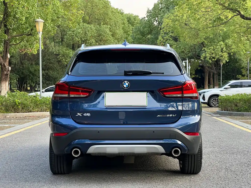 BMW X1 — фото 4