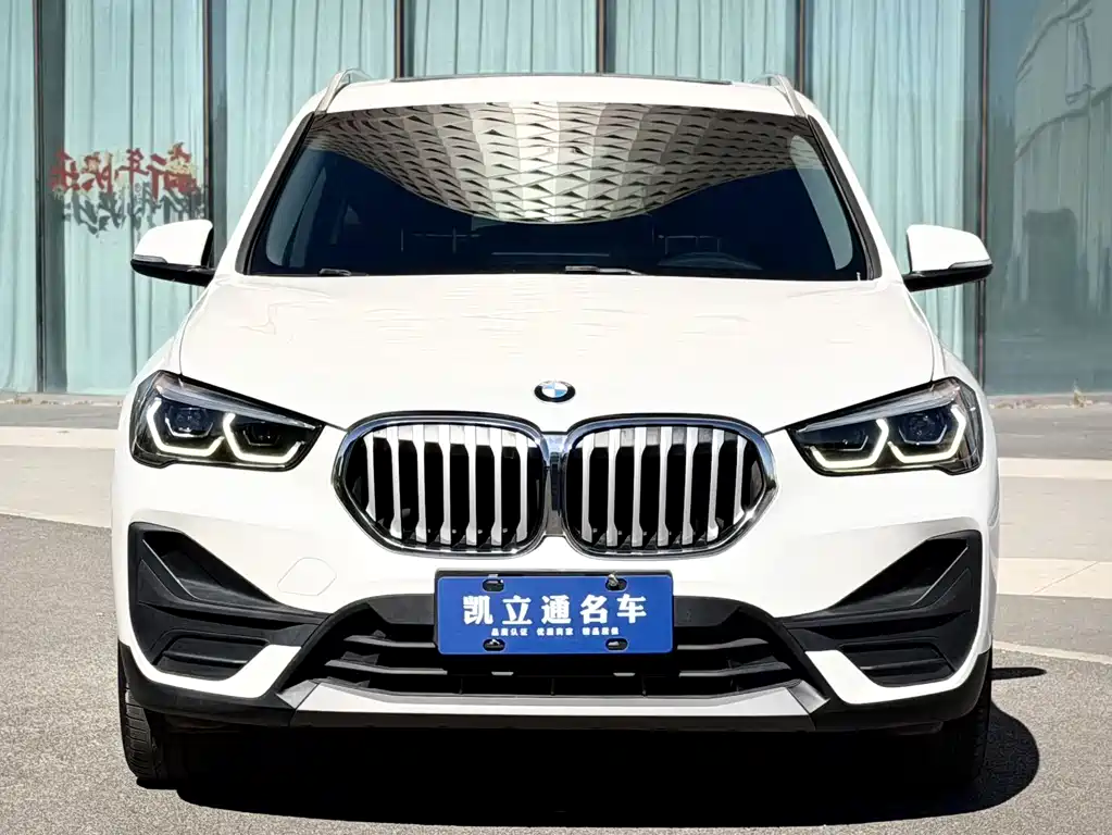 BMW X1 — фото 2