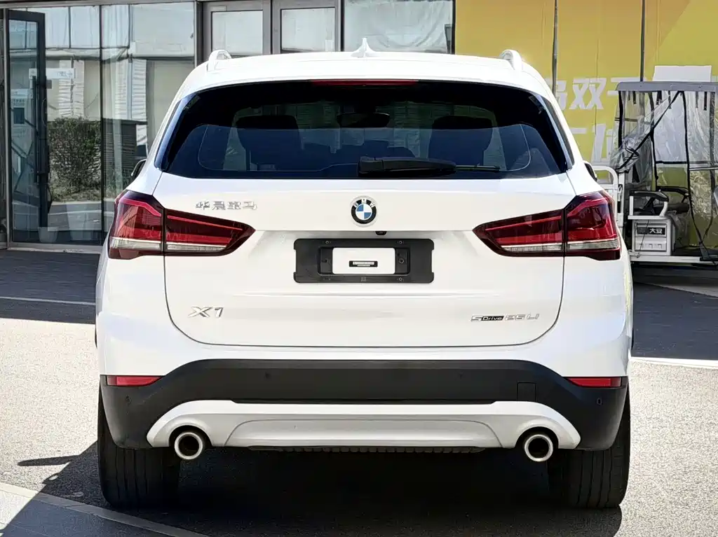 BMW X1 — фото 4