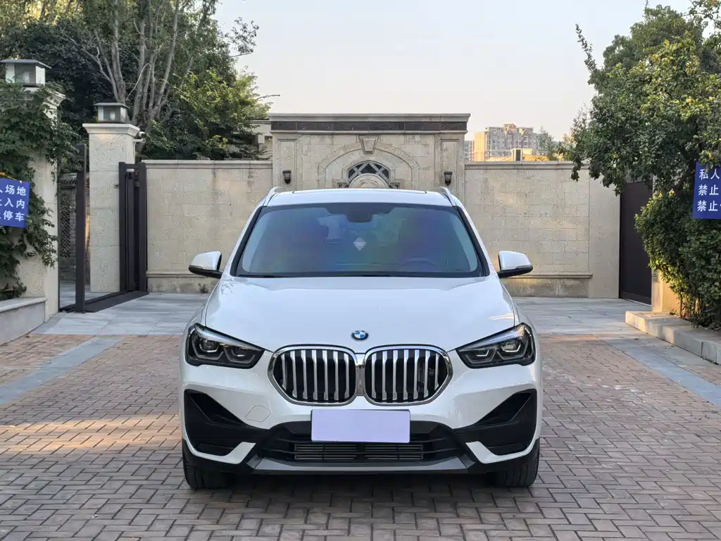 BMW X1 — фото 2