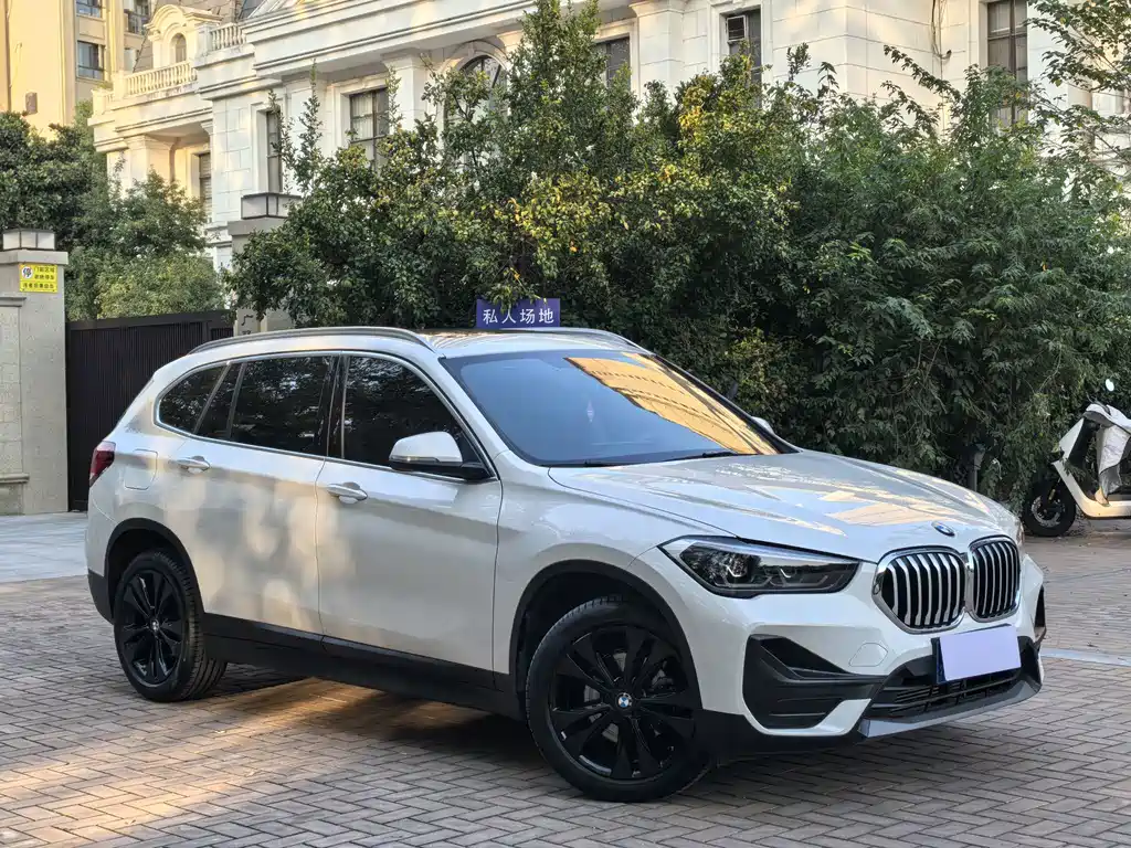 BMW X1 — фото 3