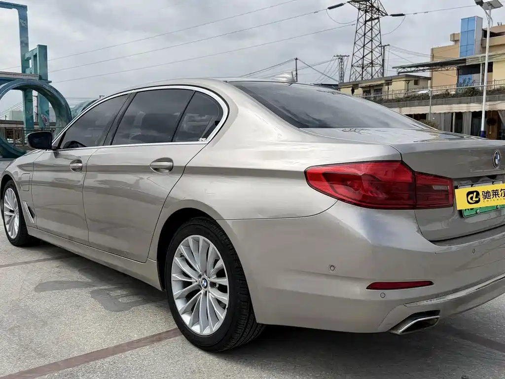 BMW 5 Series New Energy — фото 10