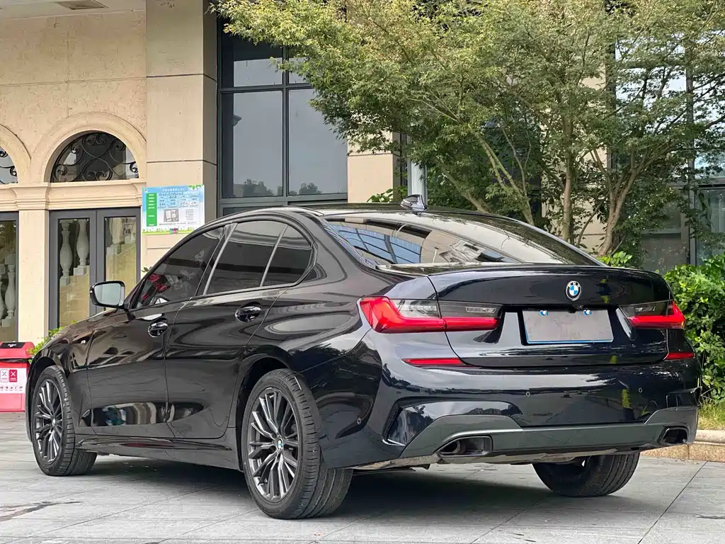 BMW 3 Series — фото 11