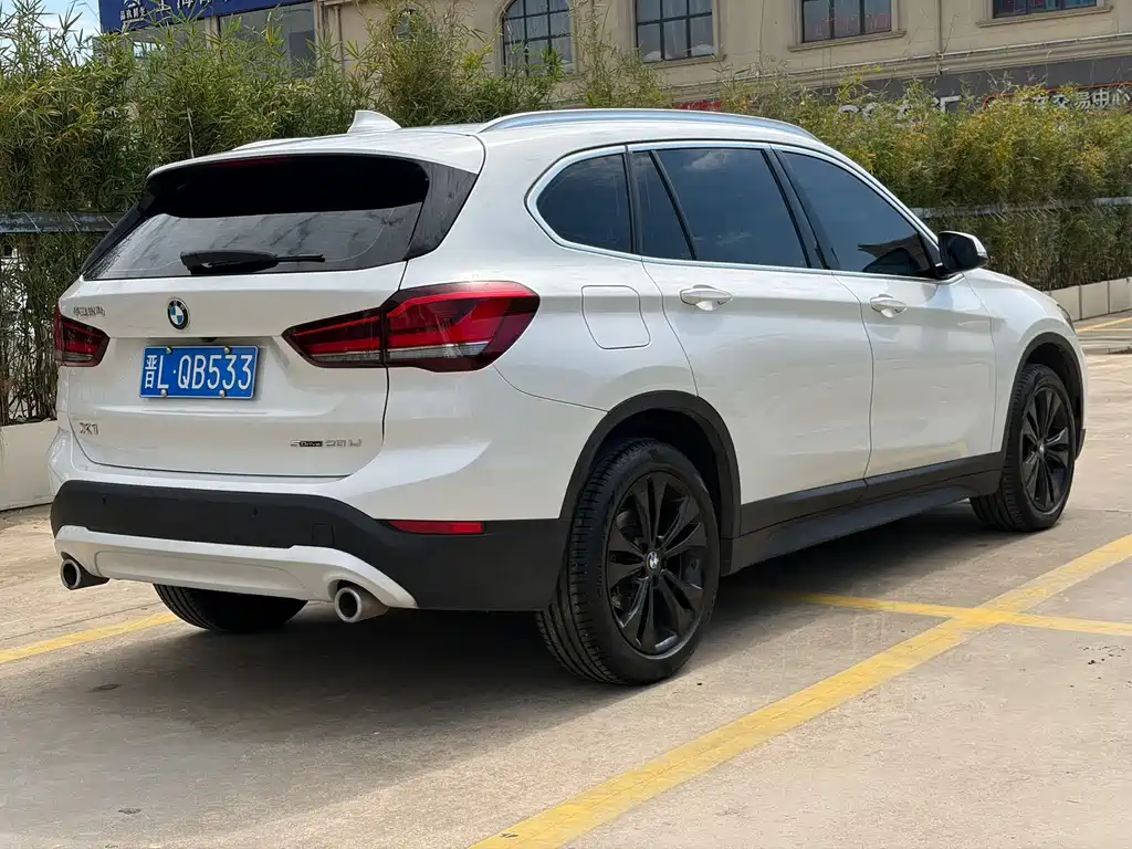 BMW X1 — фото 4
