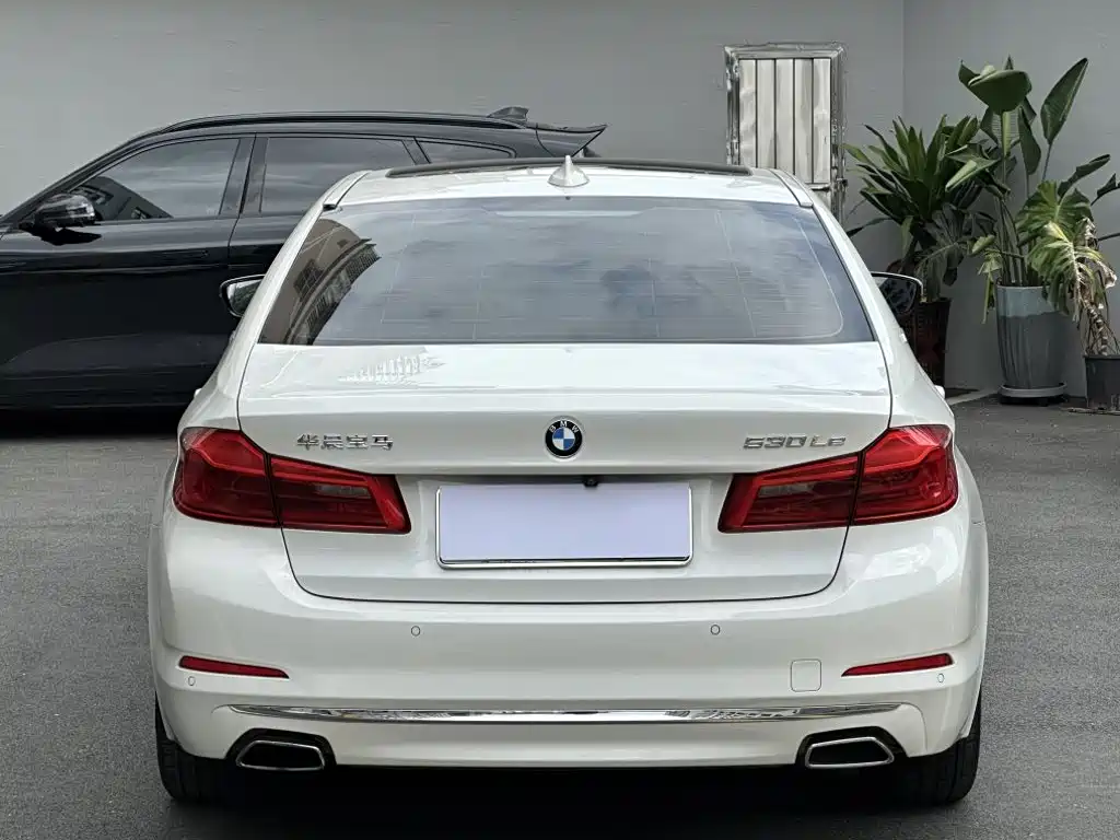 BMW 5 Series New Energy — фото 8