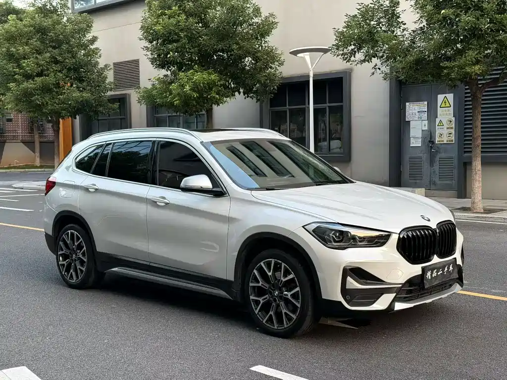 BMW X1 — фото 3