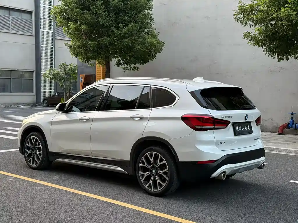 BMW X1 — фото 4