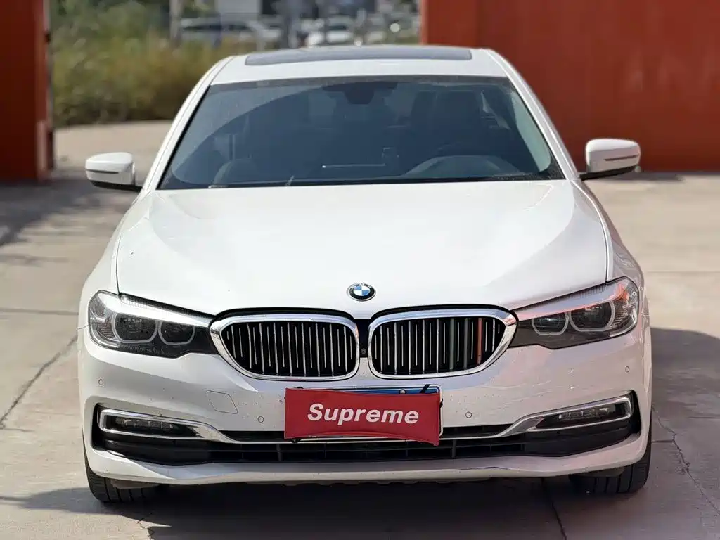 BMW 5 Series — фото 2