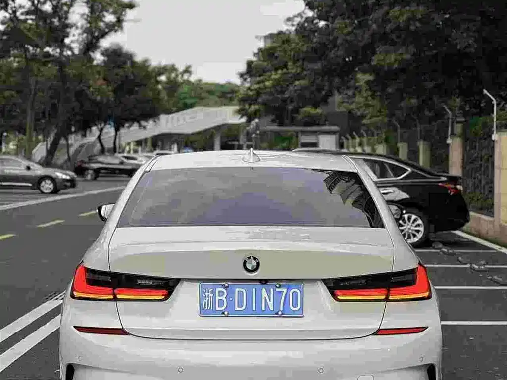 BMW 3 Series — фото 4