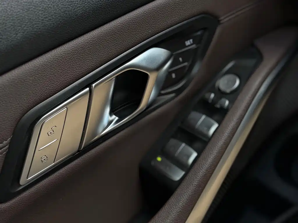 BMW 3 Series — фото 11