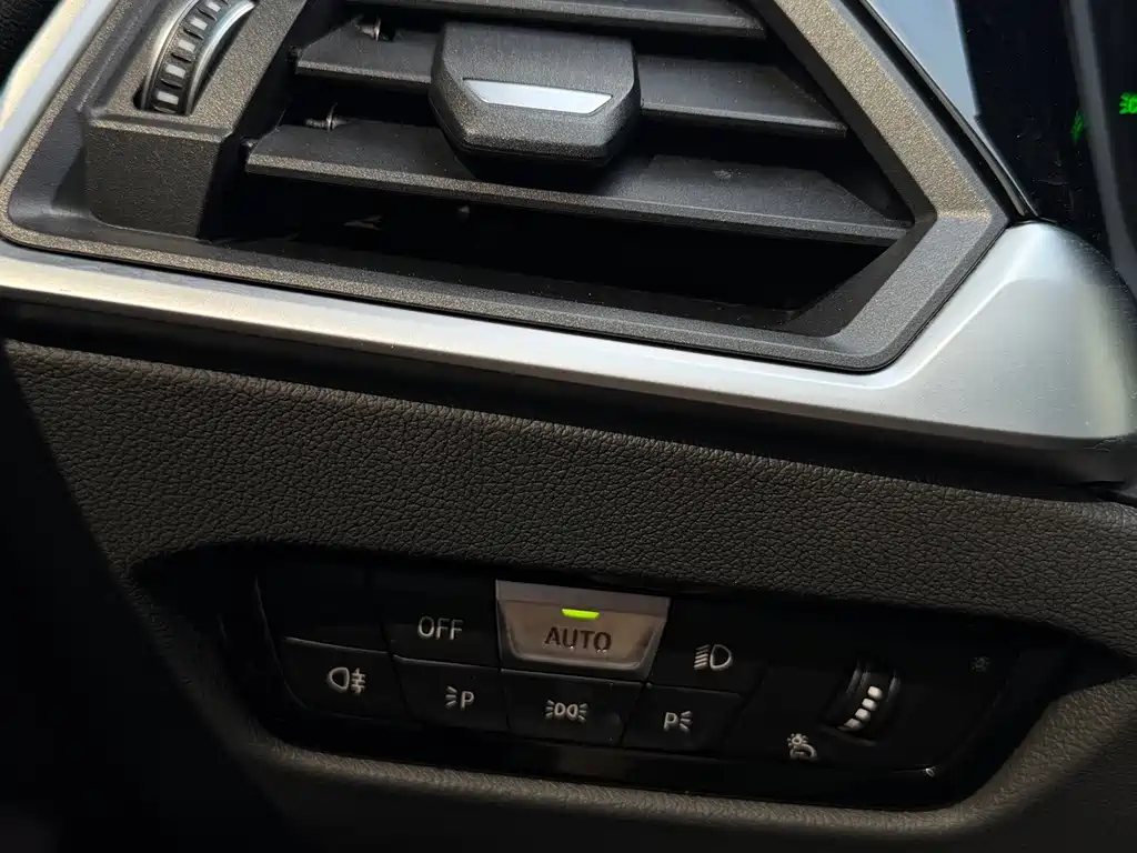 BMW 3 Series — фото 10